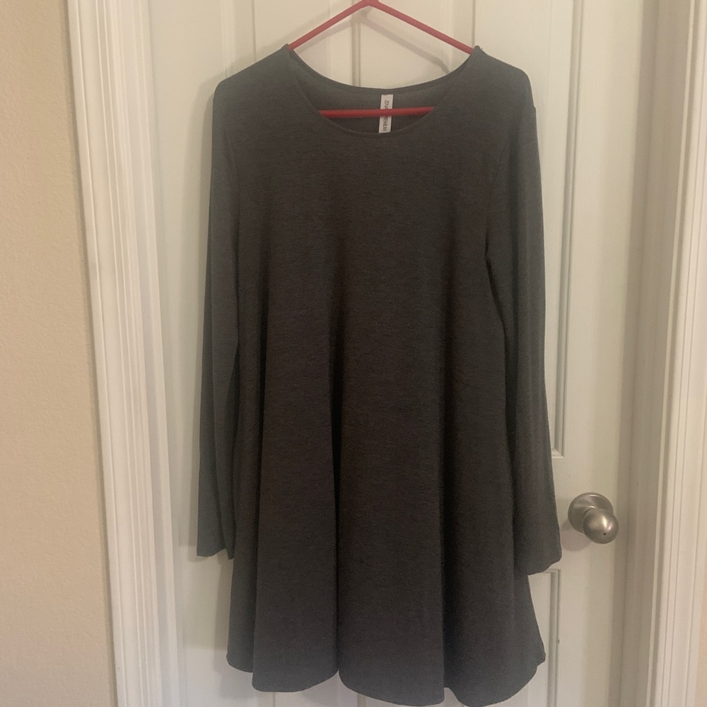 Dark gray long sleeved midi
